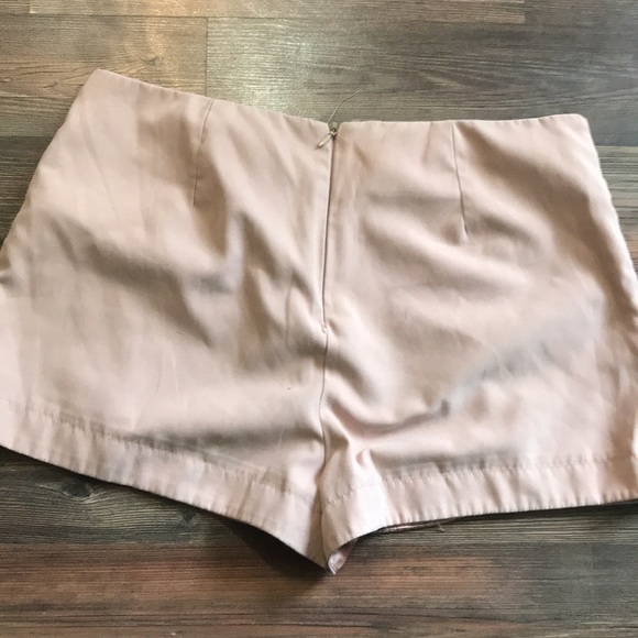 Faux suede shorts - Picture 4 of 4